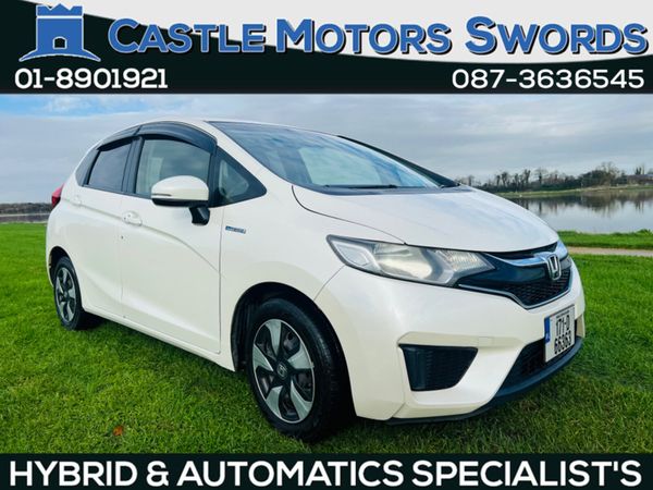 Honda Fit Hatchback, Petrol Hybrid, 2017, White