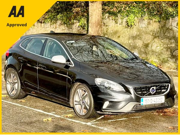 Volvo V40 Hatchback, Diesel, 2015, Black