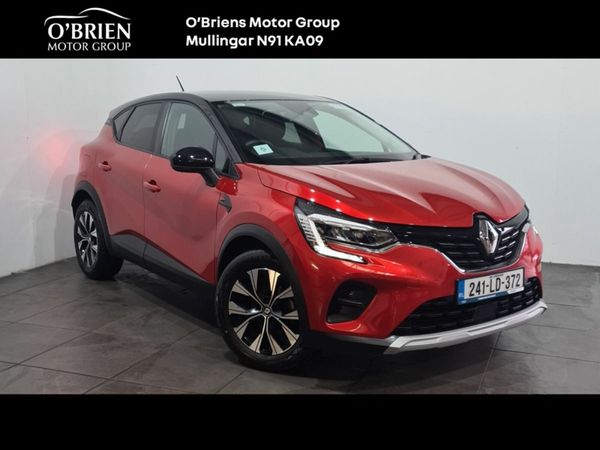 Renault Captur Hatchback, Petrol, 2024, Red