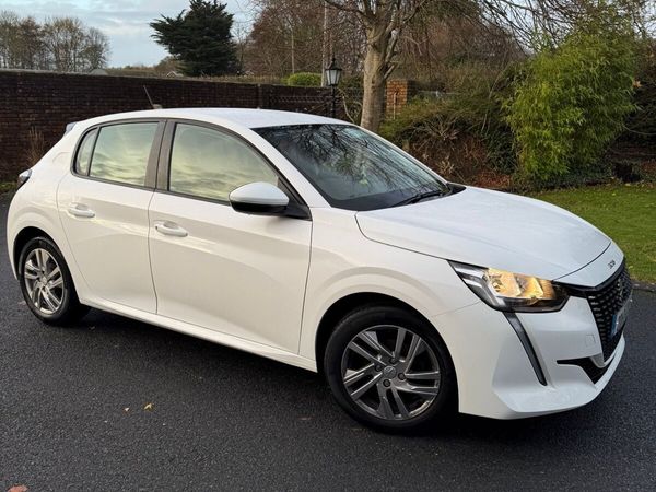 Peugeot 208 Hatchback, Petrol, 2020, White