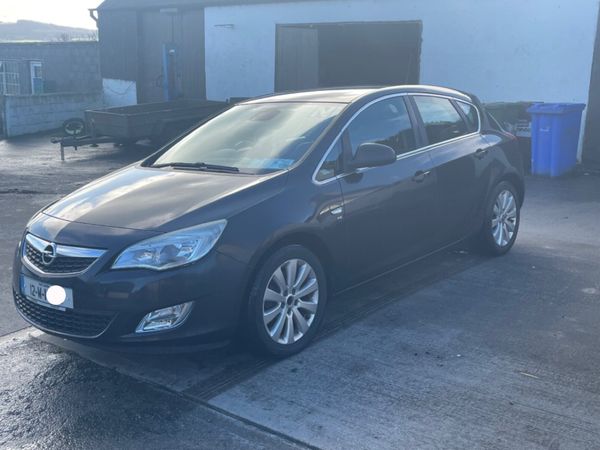 Opel Astra MPV, Diesel, 2012, Black