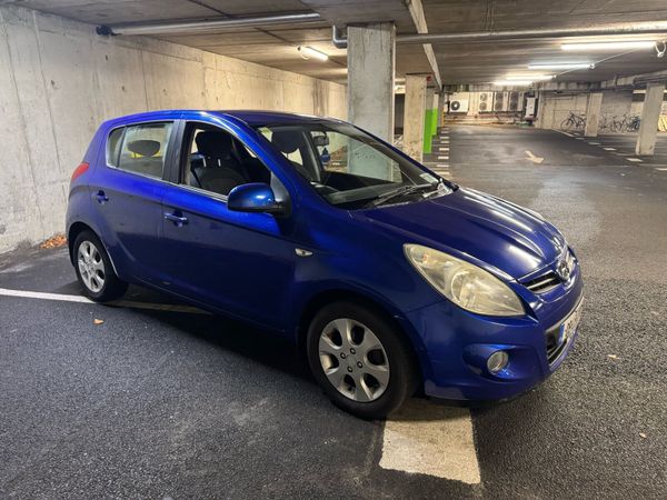 Ford Fiesta Hatchback, Petrol, 2009, Black