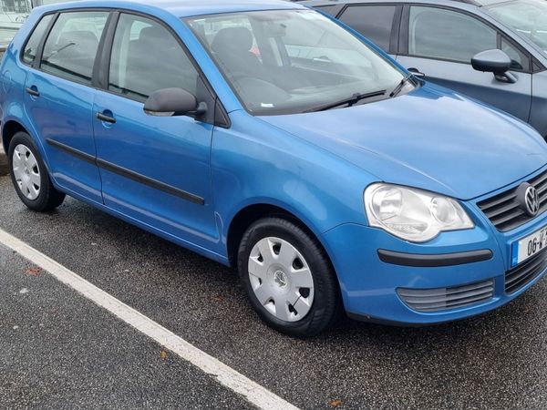 Volkswagen Polo Hatchback, Petrol, 2006, Blue
