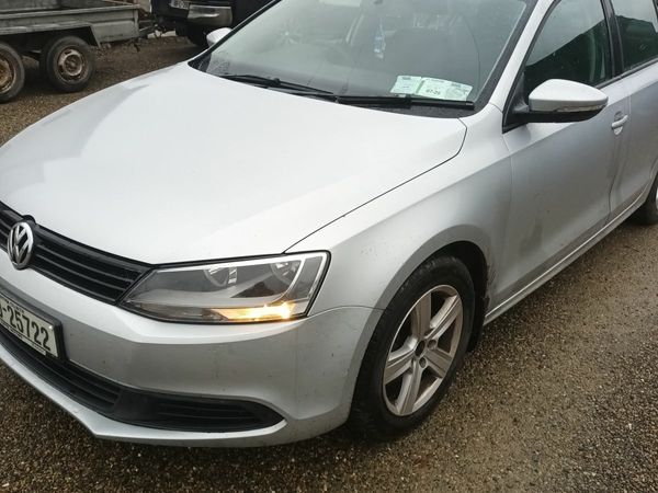 Volkswagen Jetta Saloon, Diesel, 2014, Silver