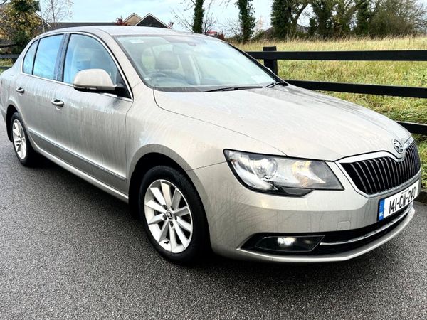 Skoda Superb Saloon, Diesel, 2014, Beige