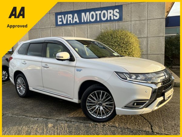 Mitsubishi Outlander SUV, Petrol Hybrid, 2020, White