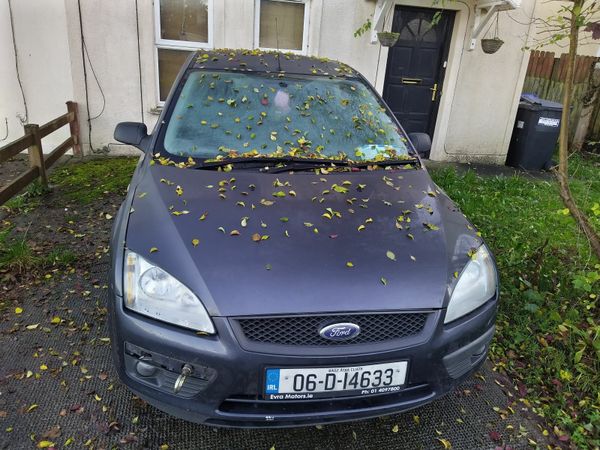 Ford Focus Hatchback, Petrol, 2006, Grey
