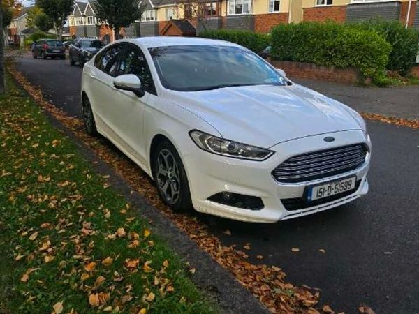 Ford Mondeo Hatchback, Diesel, 2015, White