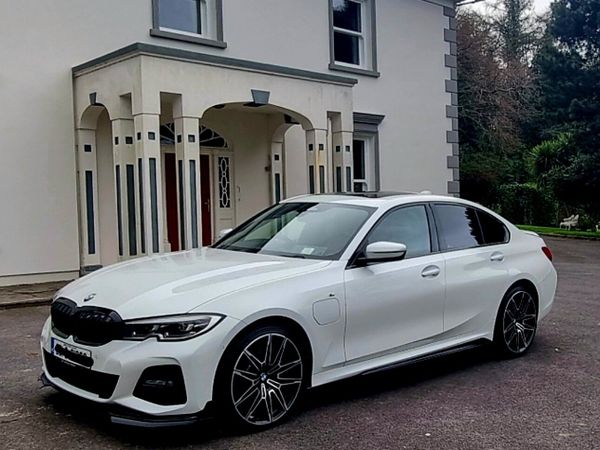 BMW 3-Series Saloon, Petrol Plug-in Hybrid, 2020, White