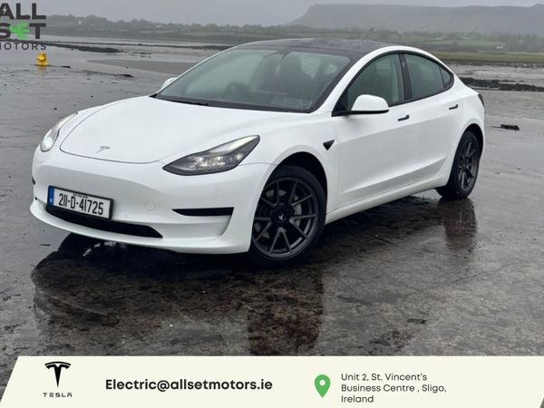 Tesla Model 3 Saloon, Electric, 2021, White