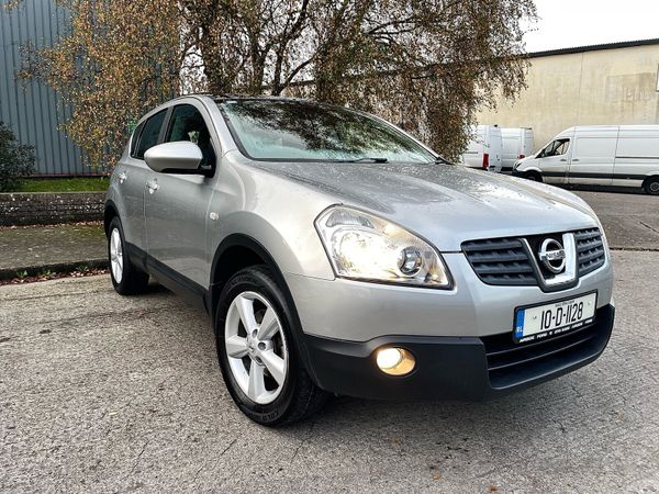 Nissan Qashqai Hatchback, Petrol, 2010, Silver