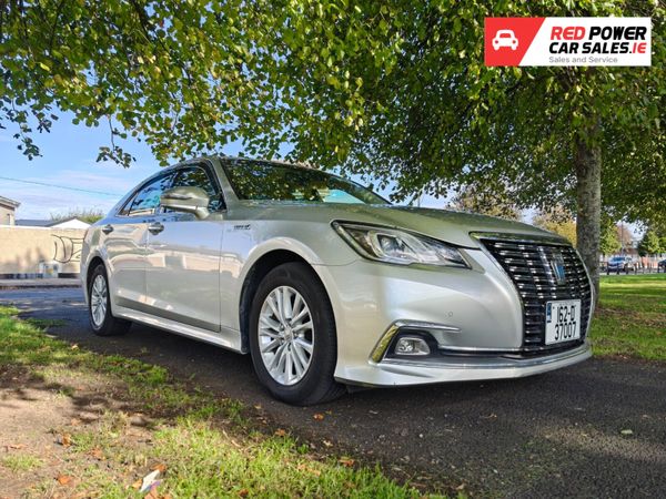 Toyota Crown Saloon, Petrol Hybrid, 2016, Silver