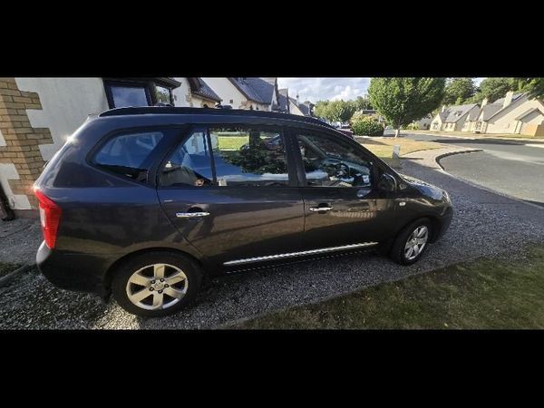 Kia Carens MPV, Diesel, 2009, Grey