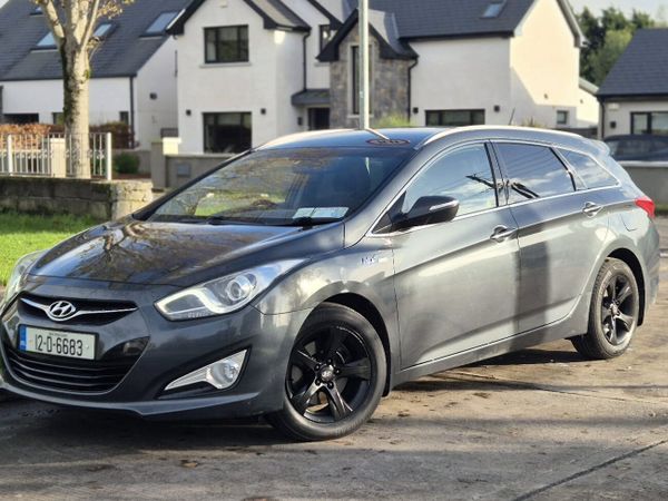 Hyundai i40 Estate/Jeep, Diesel, 2012, Grey