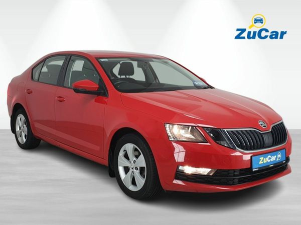 Skoda Octavia Saloon, Diesel, 2020, Red
