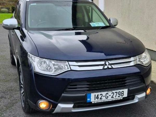 Mitsubishi Outlander SUV, Diesel, 2014, Blue