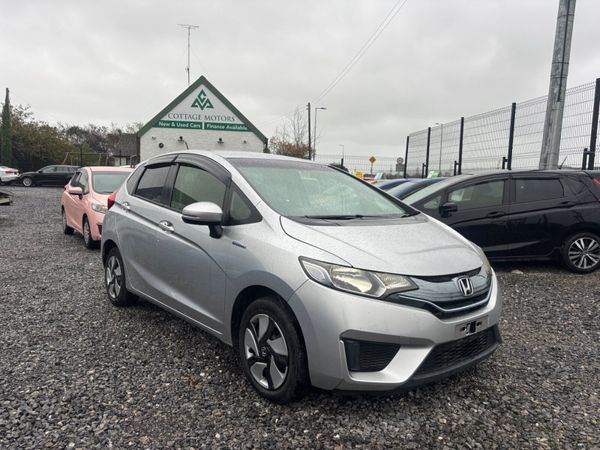 Honda Fit Hatchback, Petrol Hybrid, 2015, Silver