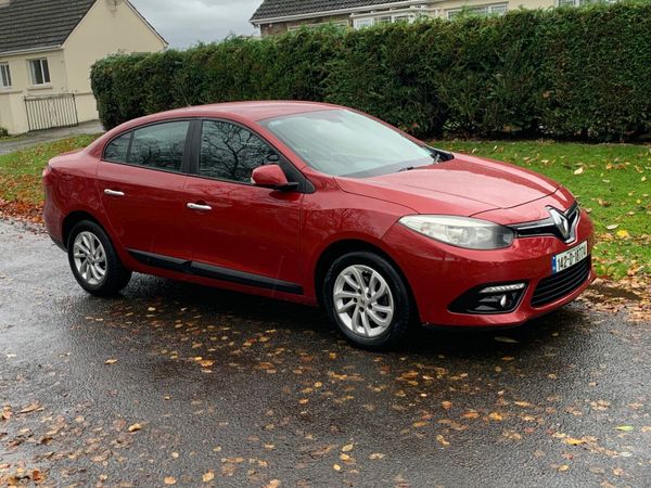 Renault Fluence Saloon, Diesel, 2014, Red