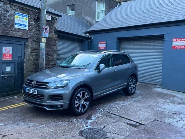 Volkswagen Touareg SUV, Diesel, 2014, Grey