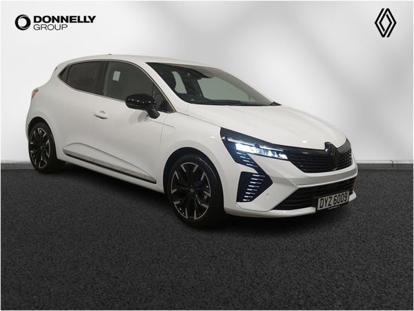 Renault Clio Hatchback, Petrol Hybrid, 2025, White