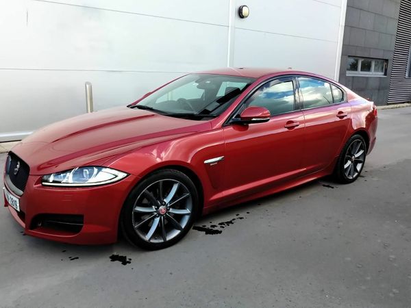 Jaguar XF Saloon, Diesel, 2015, Red
