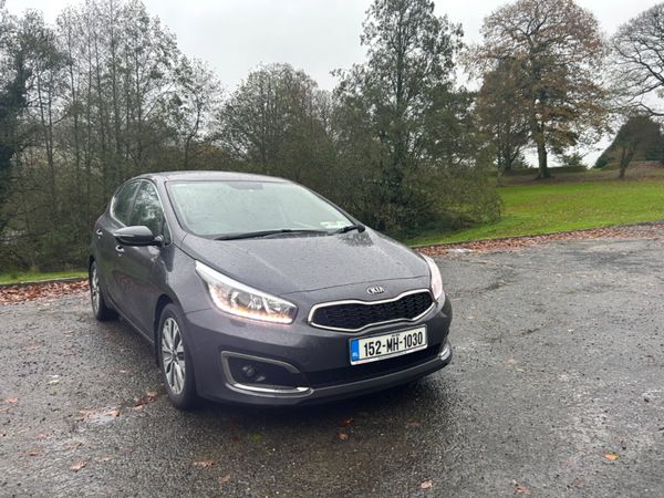 Kia Ceed Hatchback, Diesel, 2015, Silver