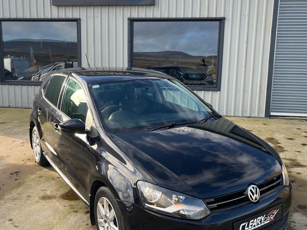 Volkswagen Polo Hatchback, Petrol, 2012, Black