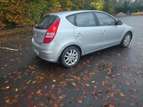 Hyundai i30 Hatchback, Diesel, 2010, Silver
