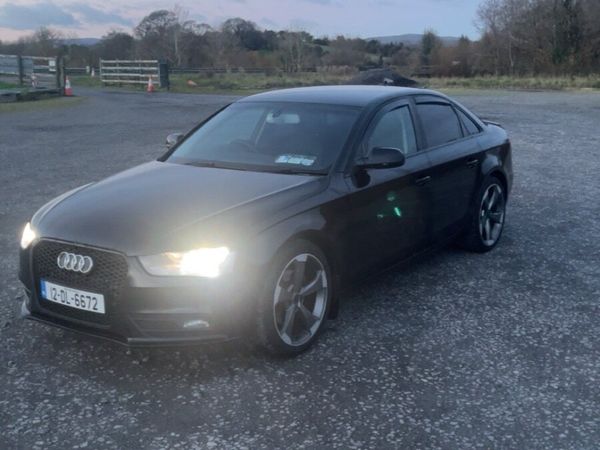 Audi A4 Saloon, Diesel, 2012, Black