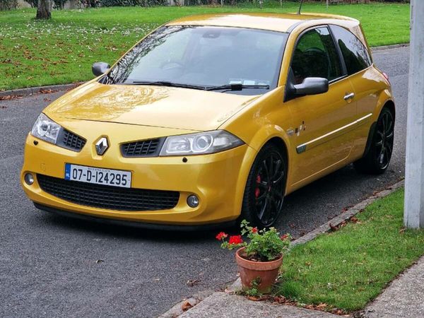 Renault Megane Hatchback, Petrol, 2007, Yellow
