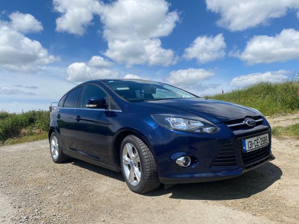 Ford Focus Hatchback, Petrol, 2013, Blue