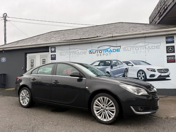 Vauxhall Insignia Hatchback, Diesel, 2016, Black