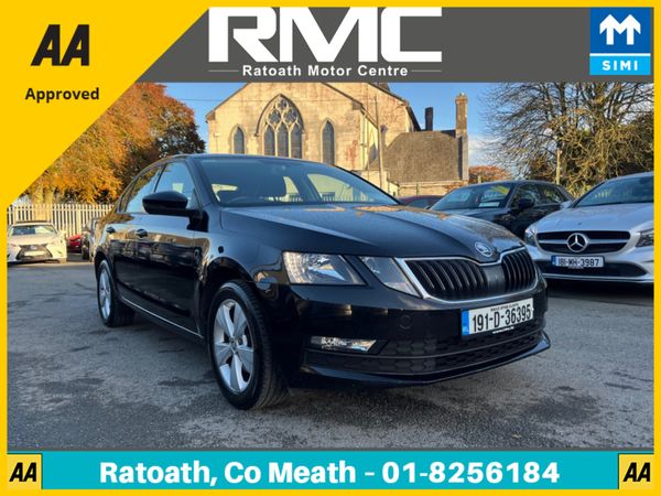 Skoda Octavia Hatchback, Petrol, 2019, Black