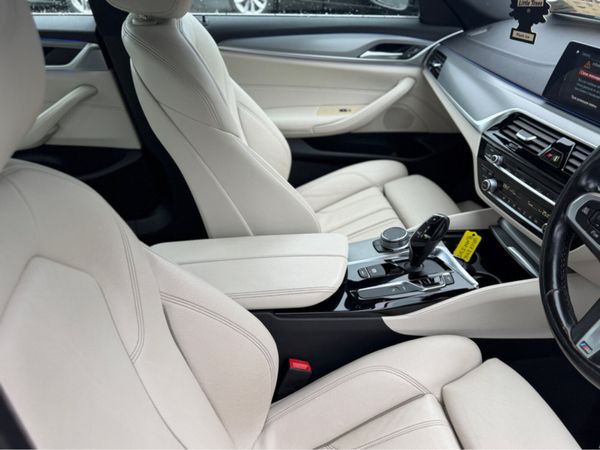 BMW 5-Series Saloon, Petrol Hybrid, 2018, Grey