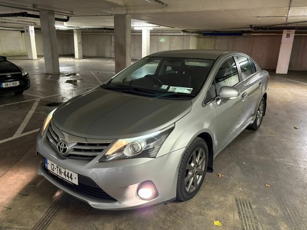 Toyota Avensis Saloon, Diesel, 2012, Grey