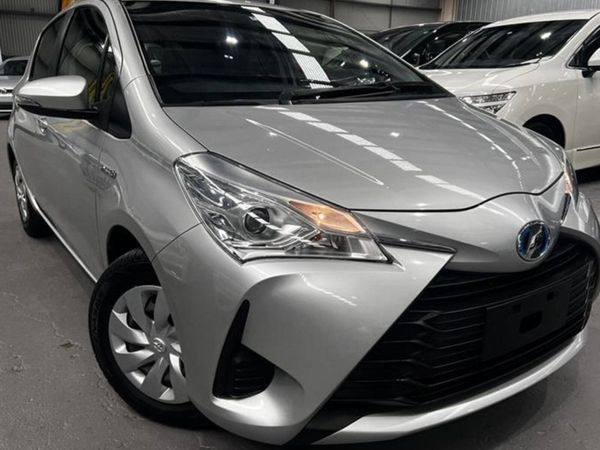 Toyota Vitz Hatchback, Petrol, 2018, White