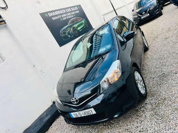 Toyota Yaris Hatchback, Petrol, 2013, Black