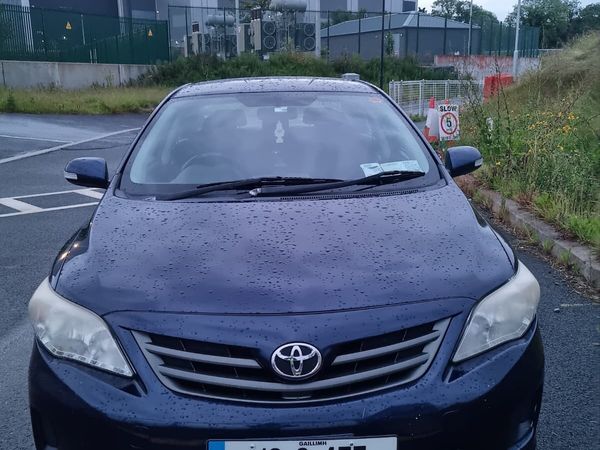Toyota Corolla Saloon, Diesel, 2012, Blue