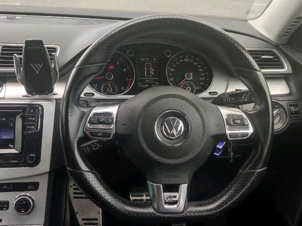 Volkswagen Passat Estate, Petrol, 2015, Red