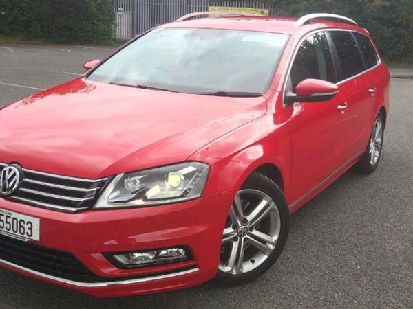 Volkswagen Passat Estate, Petrol, 2015, Red