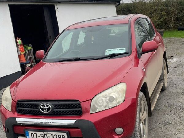 Toyota RAV4 SUV, Diesel, 2007, Red