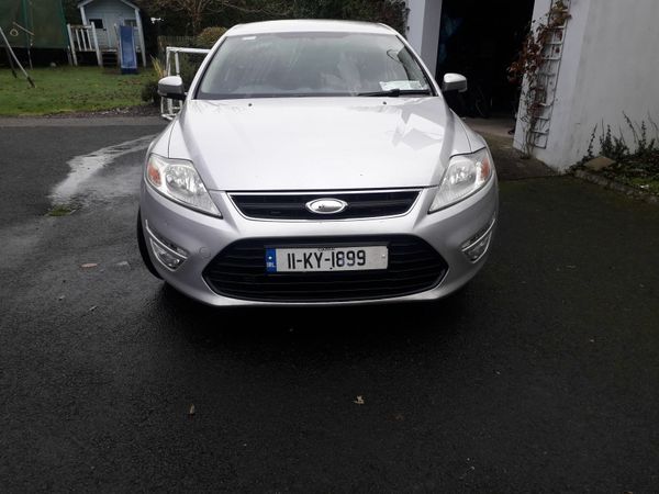 Ford Mondeo Saloon, Diesel, 2011, Silver