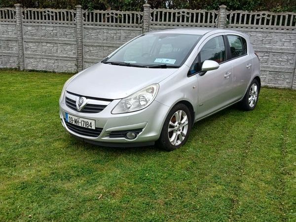 Vauxhall Corsa Hatchback, Petrol, 2009, Silver