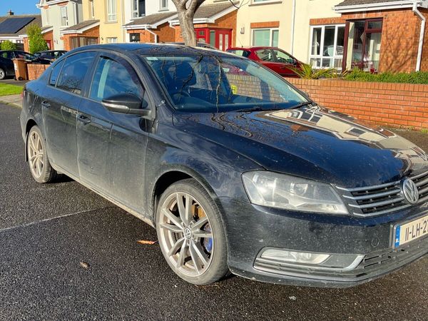 Volkswagen Passat Saloon, Diesel, 2011, Black