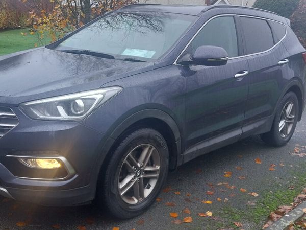 Hyundai Santa Fe SUV, Diesel, 2017, Blue
