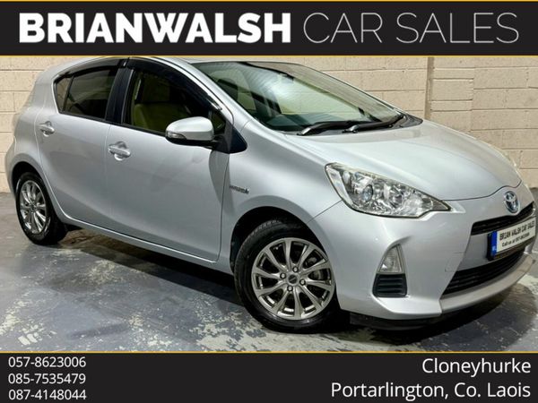 Toyota Aqua Hatchback, Petrol Hybrid, 2014, Silver