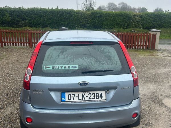 Ford Fiesta Hatchback, Petrol, 2007, Blue