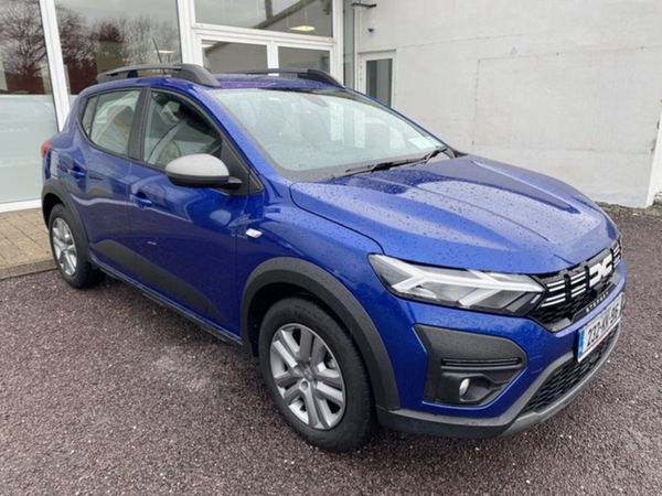 Dacia Sandero Stepway Hatchback, Petrol, 2023, Blue
