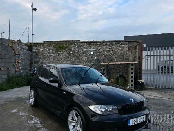 BMW 1-Series Hatchback, Diesel, 2009, Black