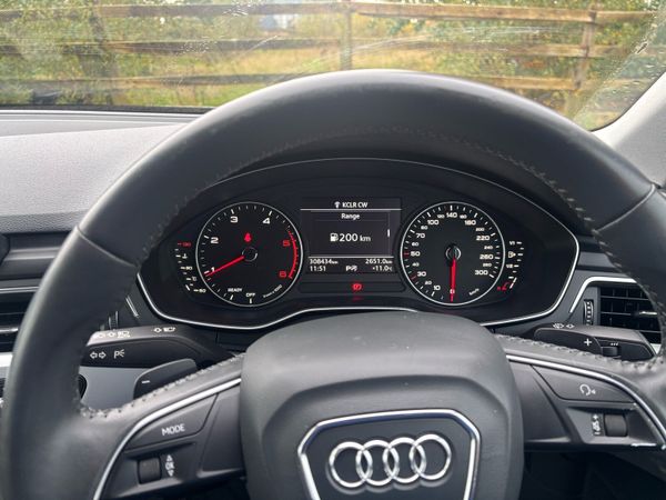 Audi A4 Saloon, Diesel, 2017, Black